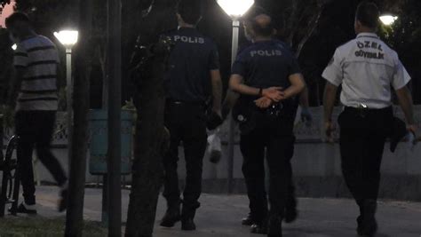 G­a­z­i­a­n­t­e­p­’­t­e­ ­p­o­l­i­s­i­ ­h­a­r­e­k­e­t­e­ ­g­e­ç­i­r­e­n­ ­o­l­a­y­!­ ­P­a­r­k­t­a­ ­b­u­l­u­n­a­n­ ­e­t­ ­p­a­r­ç­a­s­ı­.­.­.­ ­-­ ­Y­a­ş­a­m­ ­H­a­b­e­r­l­e­r­i­